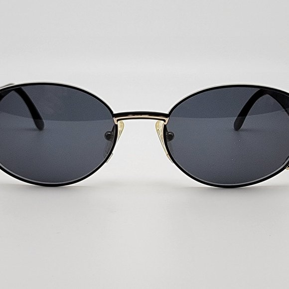 Fendi FS 140 Black Gold Frame Grey Lens Sunglasses w/ Case Italy 52-20-135 main image 8